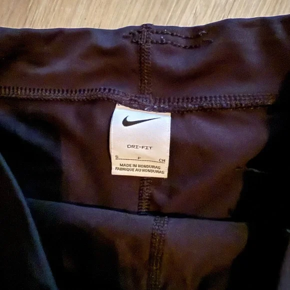 Nike Black Athletic Shorts | S - Picture 3 of 3